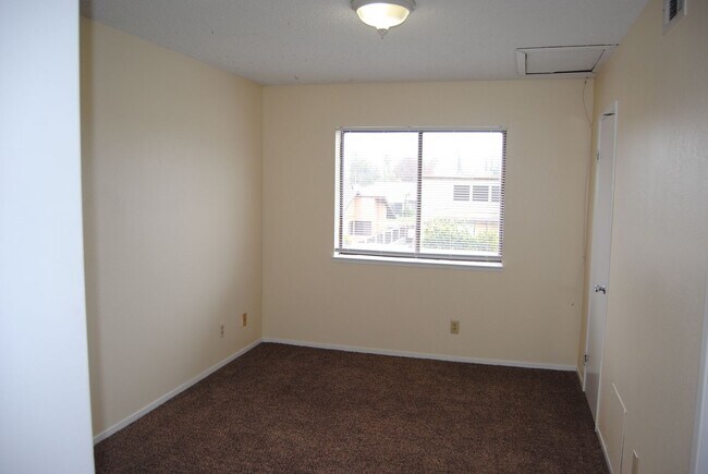 Foto del edificio - 4809 Hahn Ave