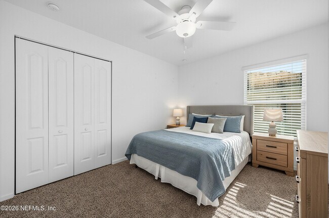 Foto del edificio - 67 Rose Dr