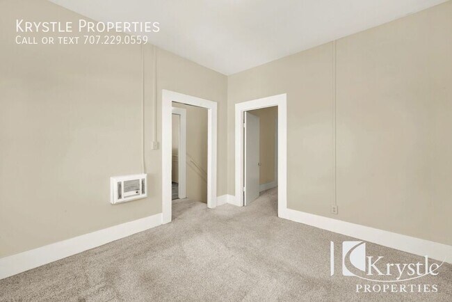 Foto del edificio - 2 bedroom downtown apartment