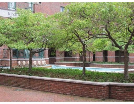 Foto del edificio - 10 Rogers St