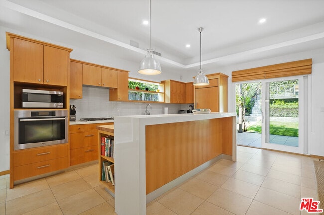 Foto del edificio - 31777 Broad Beach Rd