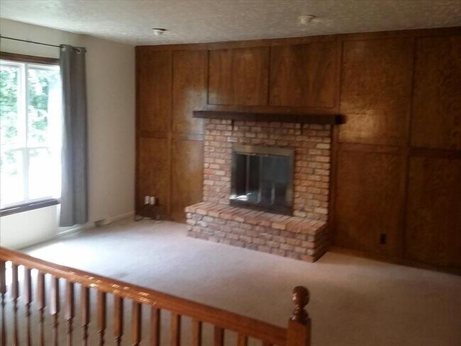 Building Photo - 12904 S 29th Pl