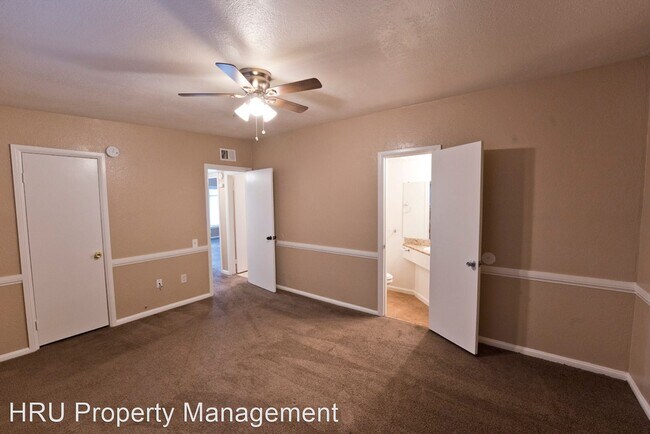 Building Photo - 2 br, 1.5 bath House - 3601 Sampson Ct #D