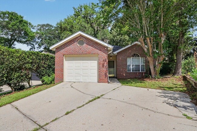 Building Photo - 2576 Yarmouth Ln