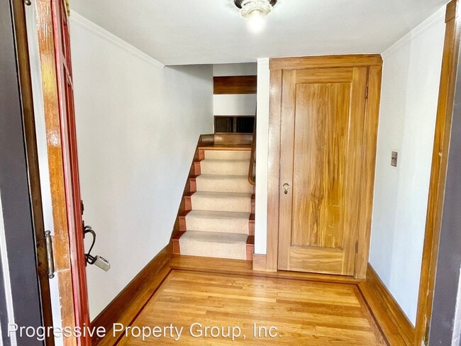Building Photo - 3 br, 1 bath House - 506 Connecticut Street