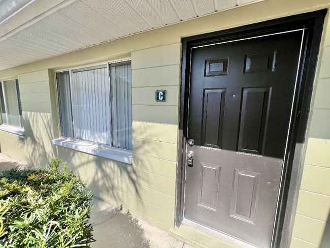 Building Photo - 419 Duchess Ct