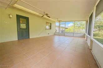Building Photo - 109 SE 46th Ln