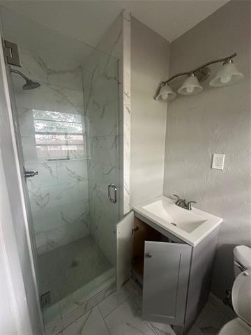 Building Photo - 3625 Sheridon Dr