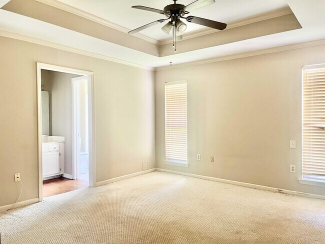 Foto del edificio - 2054 Birch Ridge Ave