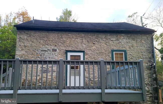 Building Photo - 125 Gehret Rd