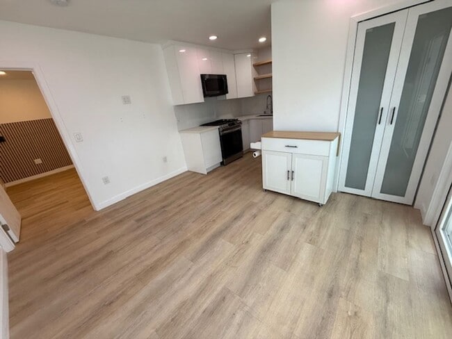 Building Photo - 1 BR PATIO HOME (ADU) IN LAKEWOOD