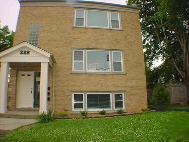 Foto del edificio - 229 W Palatine Rd