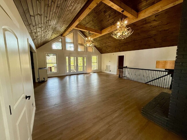 Building Photo - 3BR/2.5BA Home in Clarksville on Red River