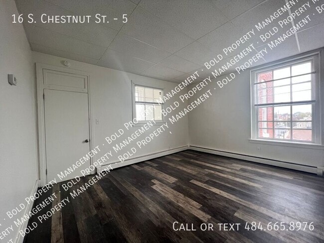 Foto del edificio - 16 S Chestnut St