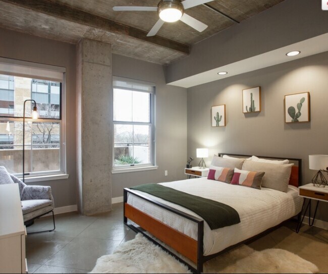 Building Photo - 202 Lavaca St