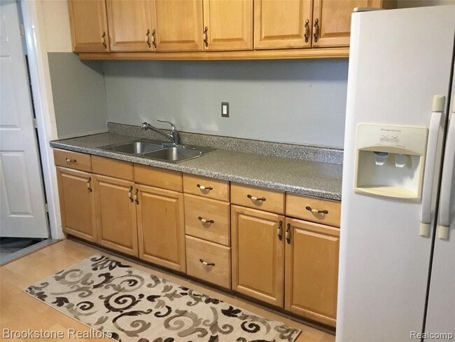 Building Photo - 6521 Silvery Ln