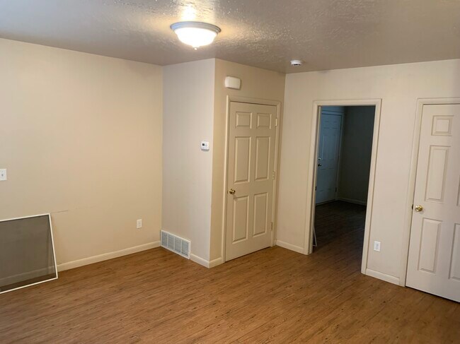 Foto del edificio - One-Bedroom Apartment in Tooele!