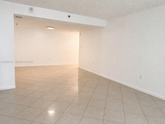Foto del edificio - 1621 Collins Ave