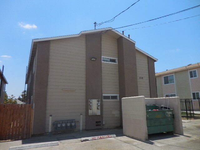 Building Photo - 1312 Flower St