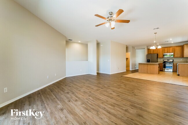 Foto del edificio - 2161 W Sunset Surprise Ct
