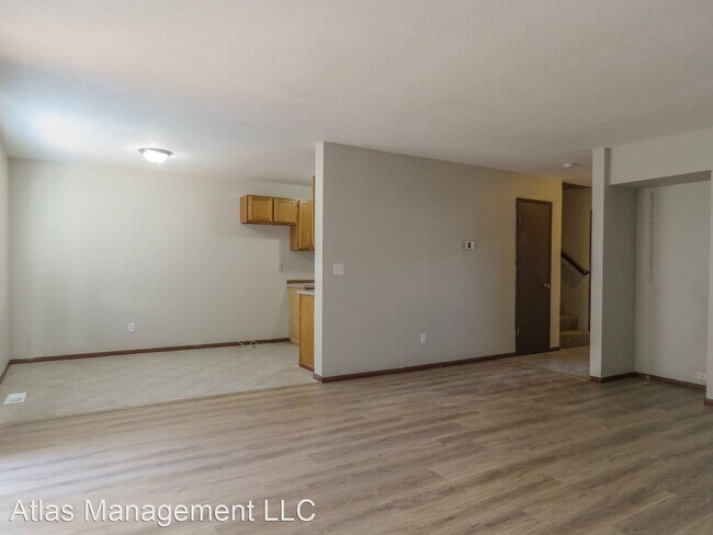 Building Photo - 3 br, 2.5 bath House - 205 3rd St