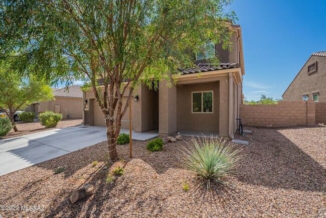 Building Photo - Spacious 5BR Marana Retreat in Saguaro Bloom | 2,587 SQFT & Covered Patio