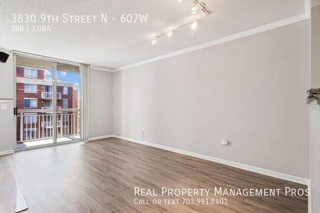Foto del edificio - 3830 9th St N