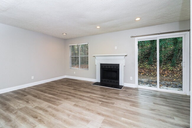 Building Photo - 2959 Sugarcreek Ln