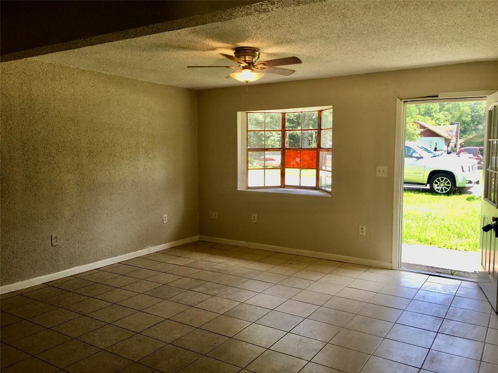 100 Post Oak Ln, Shepherd, TX 77371 House Rental in Shepherd, TX