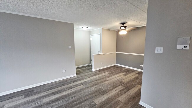 Foto del edificio - 4855 W 137th St