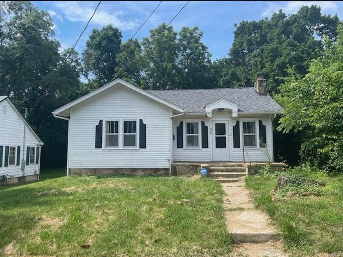 Primary Photo - 2BEDROOM 1.5 BATHROOM