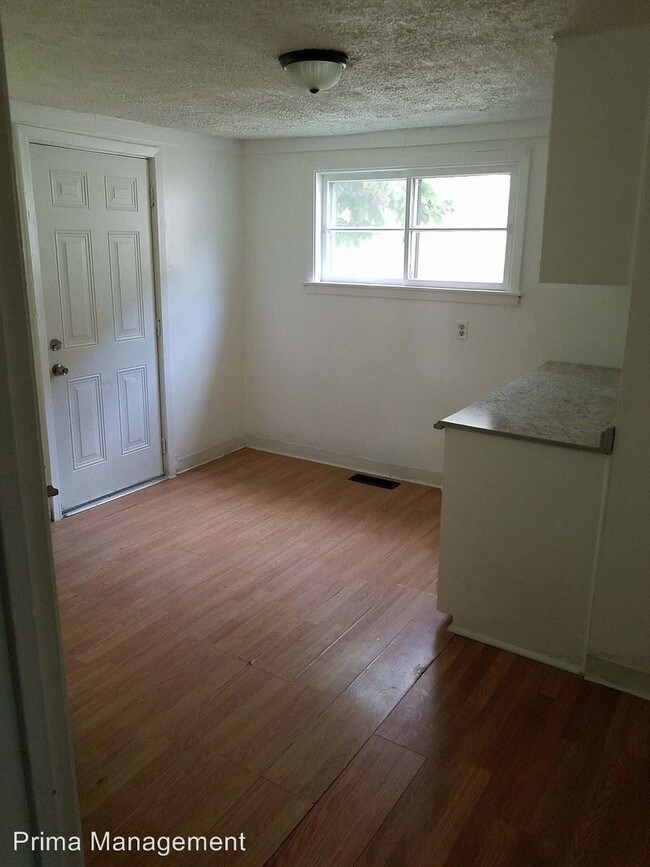 Foto del edificio - 3 br, 1 bath House - 797 E Main St