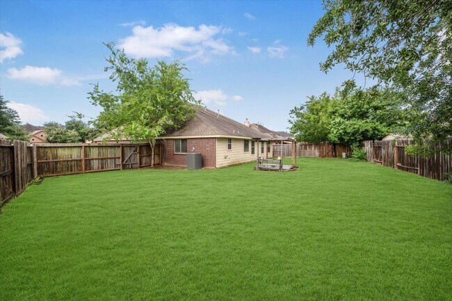 Foto del edificio - 18110 Bare Branch Ln