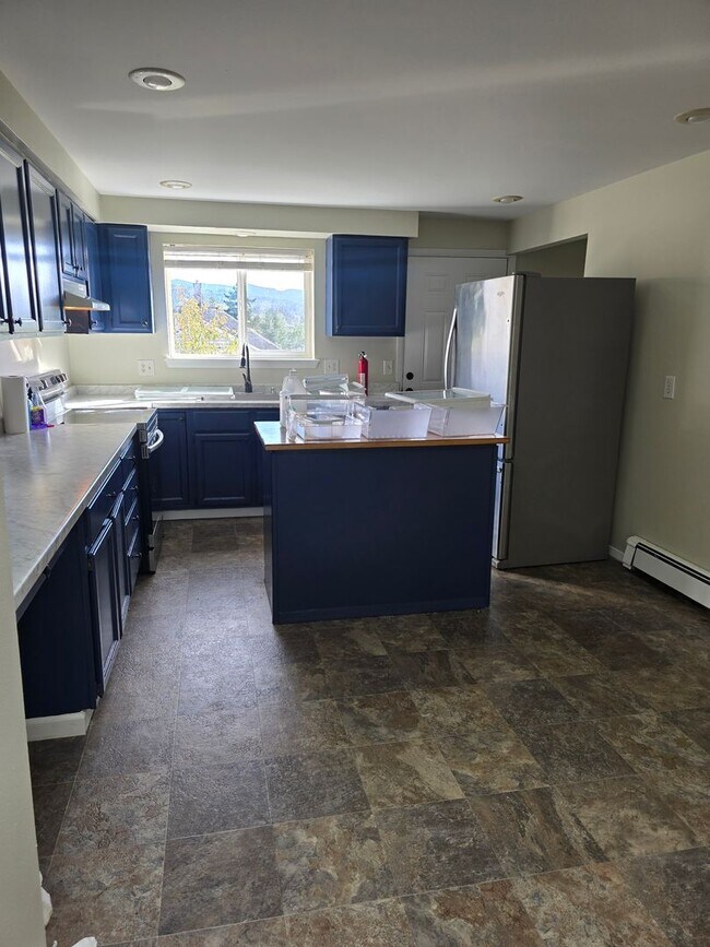Foto del edificio - Amazing 3 bed with option for 4th bedroom ...