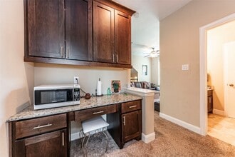 Building Photo - 403 Marina View Dr