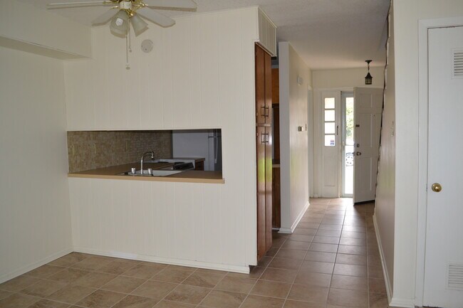 Front door/entrance - 5700 B St