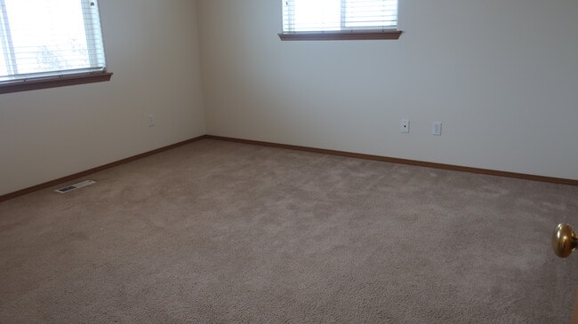 Building Photo - 1289 Canyon Ct