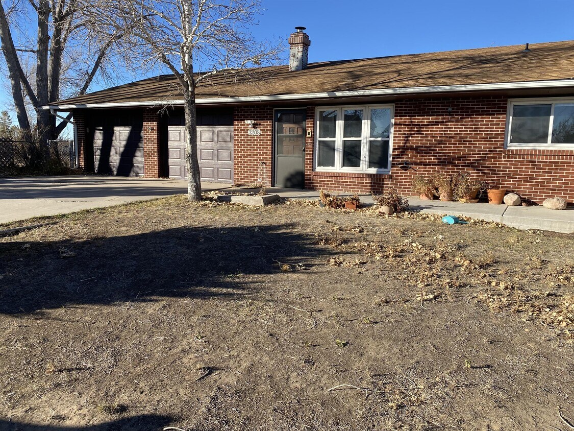 Primary Photo - 3208 Bevans St
