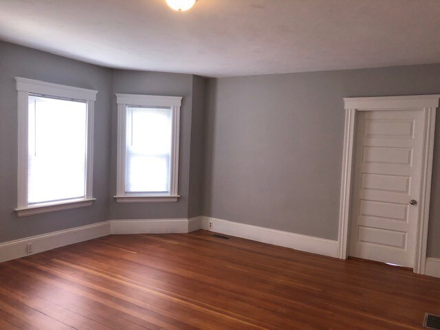 Building Photo - 251 Pond Street