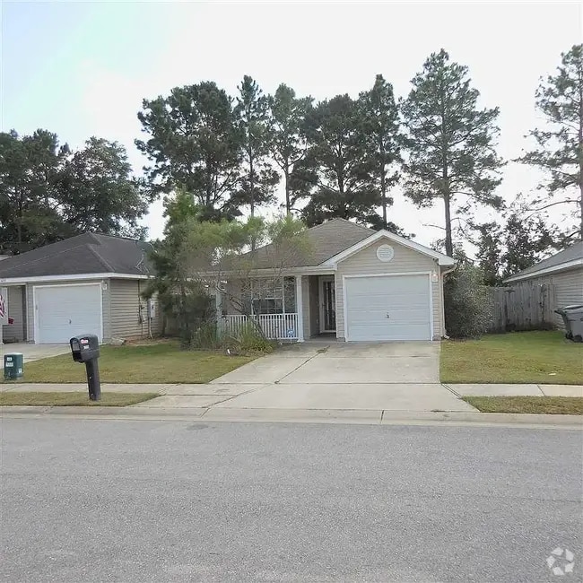 Building Photo - 1487 Dunhurst Dr