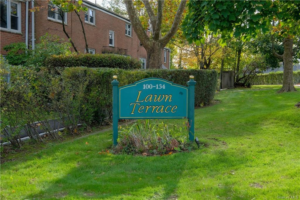 Primary Photo - 108 Lawn Terrace