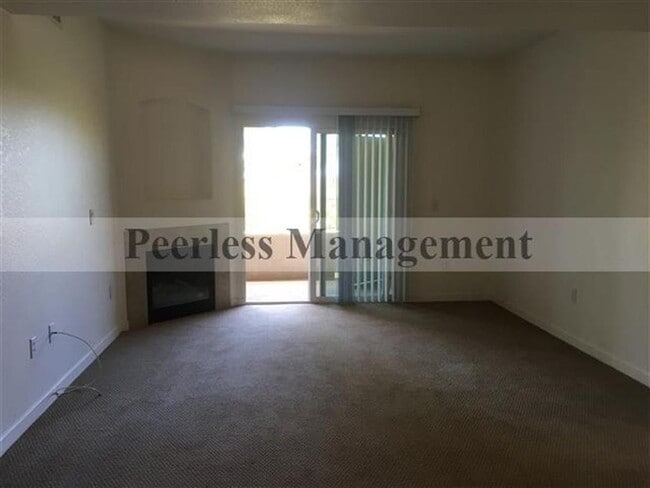 Building Photo - Beautiful 2BD/2BA Condo in Gated Complex - Many Amenities, Available Now!!!