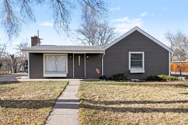 Photo - 105 S Kendall St House