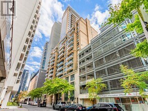 Building Photo - 35 Hayden St