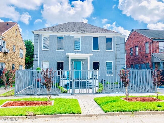 Building Photo - 2 br, 2 bath Apartment - 2615 ARBOR STREET