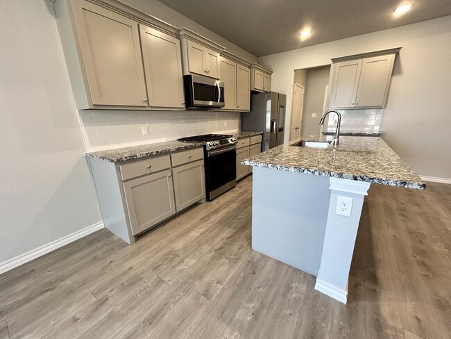 Foto del edificio - 7612 61st St