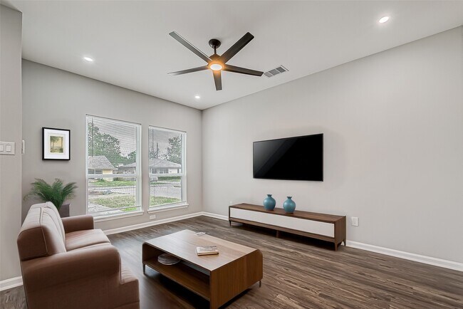 Foto del edificio - 7234 St Augustine St