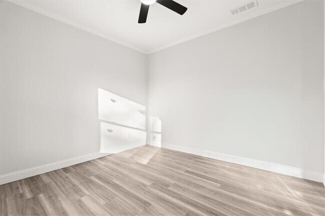 Foto del edificio - 2895 Jones Mill Rd