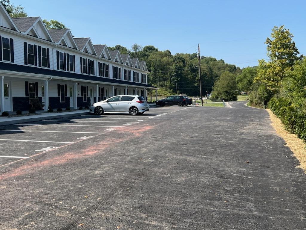 Exterior - Frente - Buckhannon Townhomes