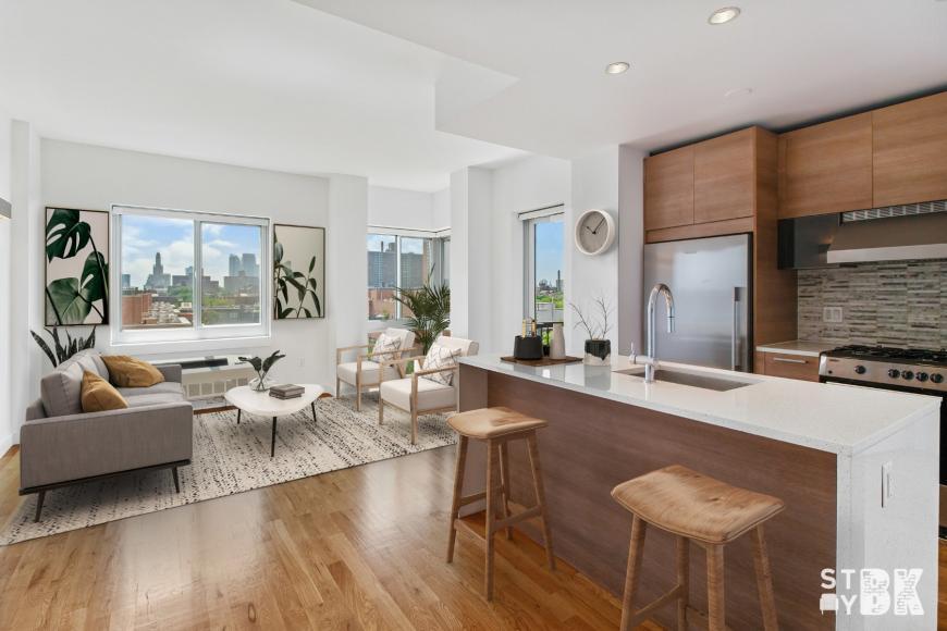 Foto principal - 2 bedroom in BROOKLYN NY 11238